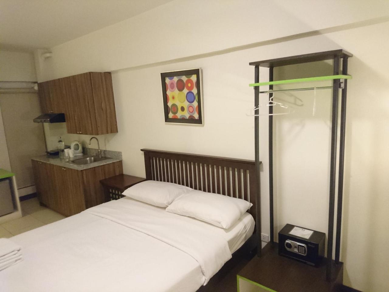 H Hotels - Metro North Uno Quezón by Eksteriør bilde